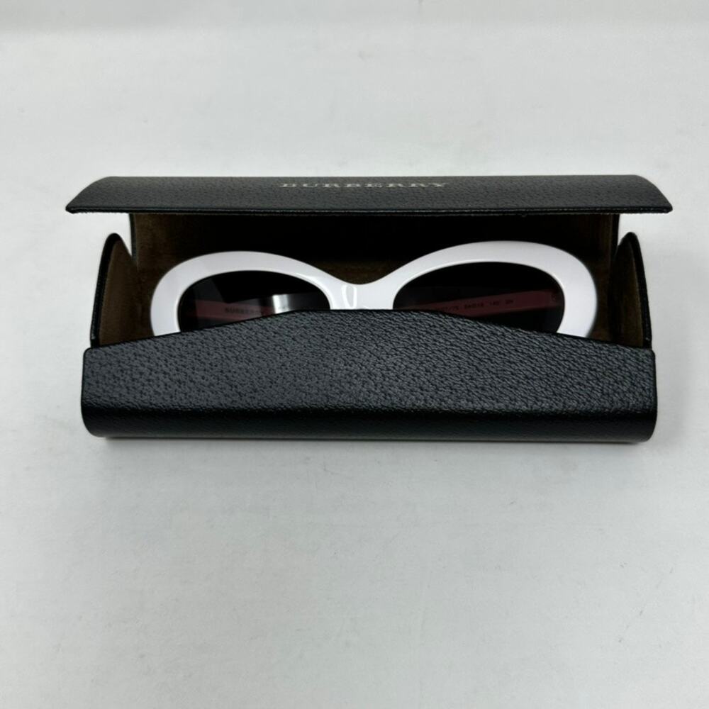 Burberry Women's White Oval Sun Glasses Designer Summer Style Classic Timeless - Picture 8 of 13